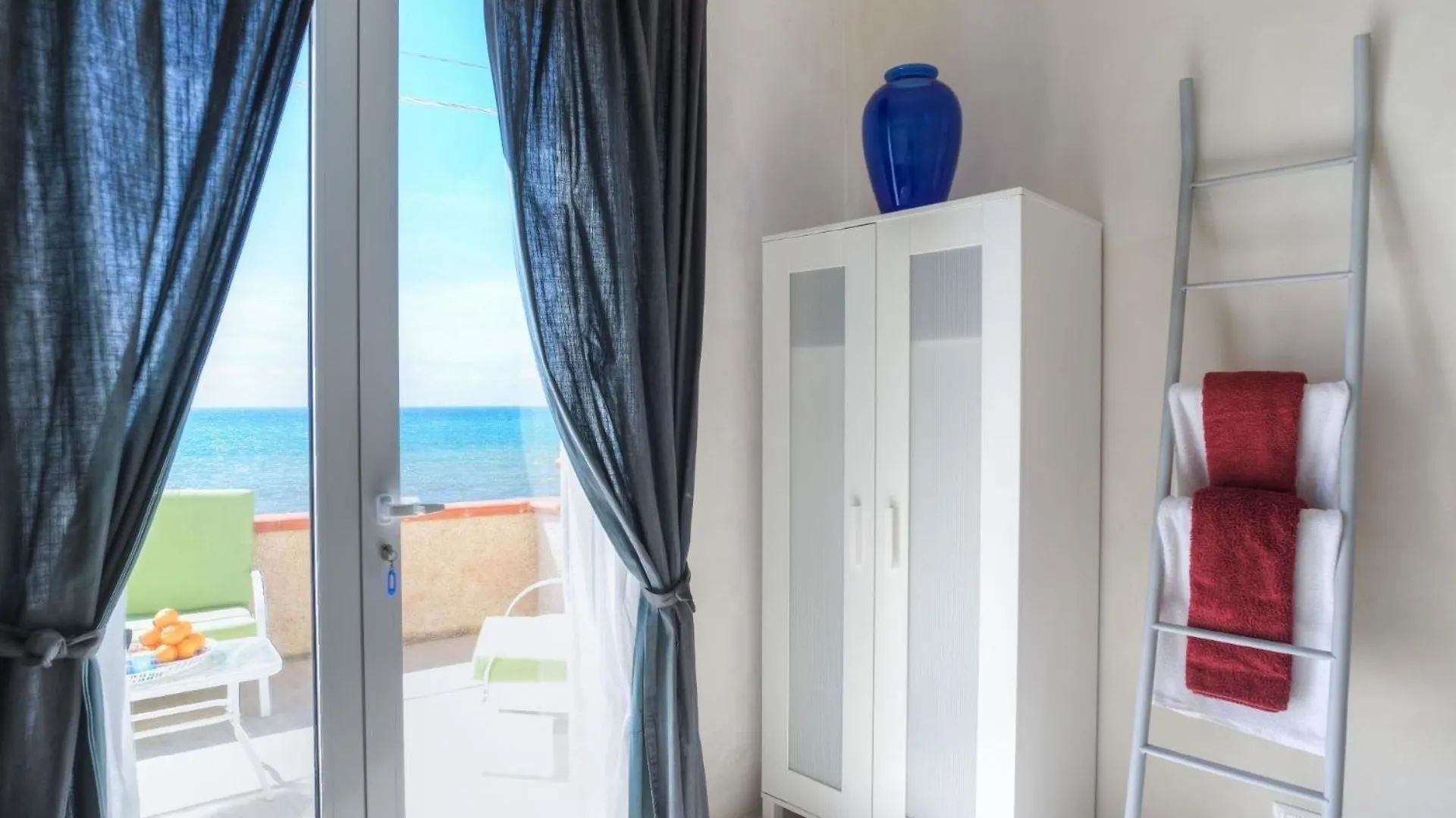 Holiday home Poseidon, Villa Am Meer Mit Panoramaterrasse Donnalucata