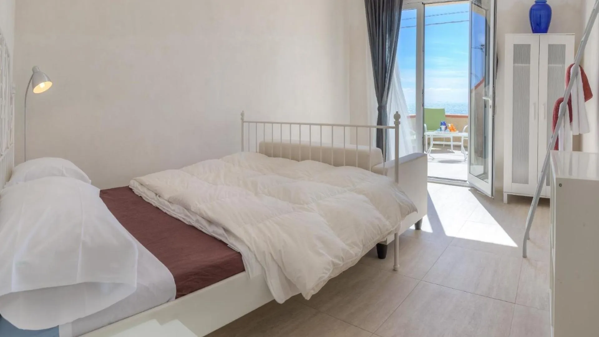 Holiday home Poseidon, Villa Am Meer Mit Panoramaterrasse Donnalucata
