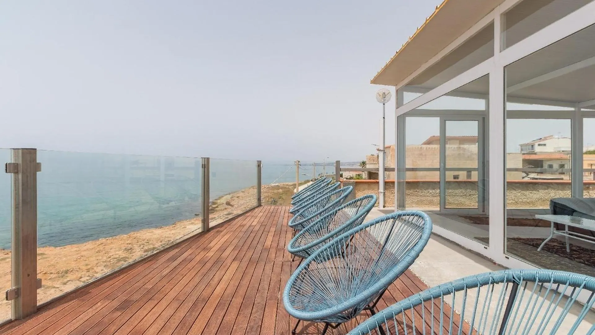 Poseidon, Villa Am Meer Mit Panoramaterrasse Donnalucata